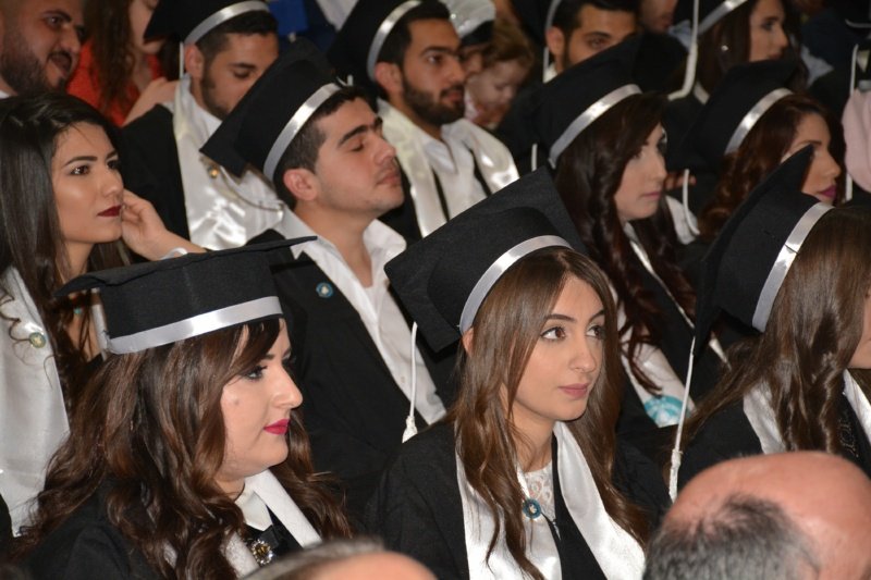  اجواء احتفالية في تخريج الفوج الثامن عشر من طلاب مدرسة الطب في مستشفى الناصرة-61