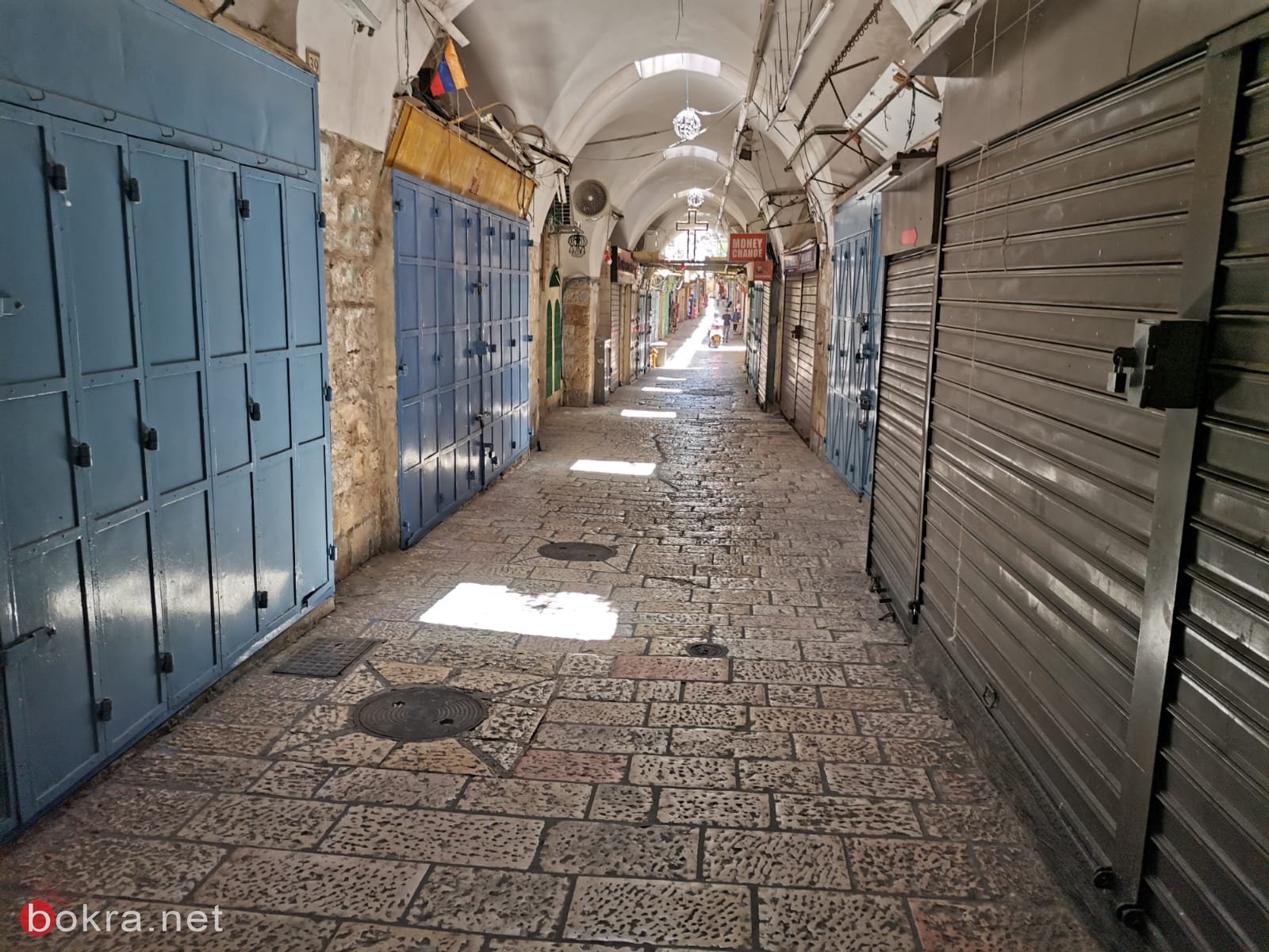   عشية العيد : أسواق القدس القديمة حزينة وخالية-16