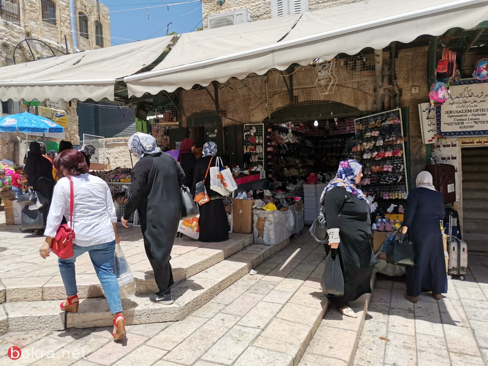   عشية العيد : أسواق القدس القديمة حزينة وخالية-17