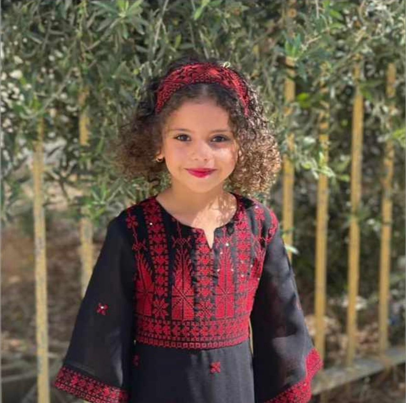 رهط: مصرع الطفلة بيسان سامي ابو غظية (10 سنوات) دهسا-0
