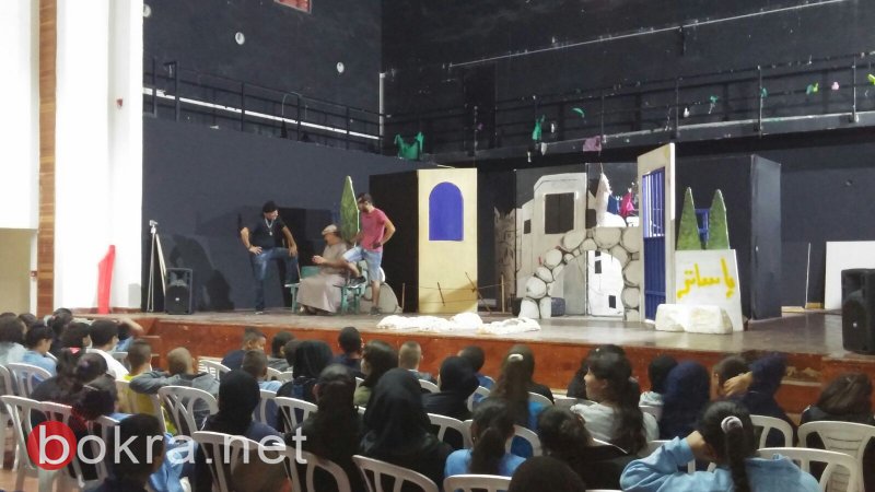 اللد تجمع طلابها لعرض مسرحيات تشيد بخطورة المخدرات-14