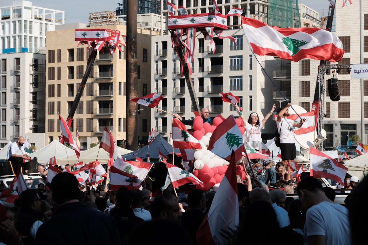  بالفيدبو والصور..لبنان تحتفل بالاستقلال..الاحتفال يختلط بالاحتجاج -7