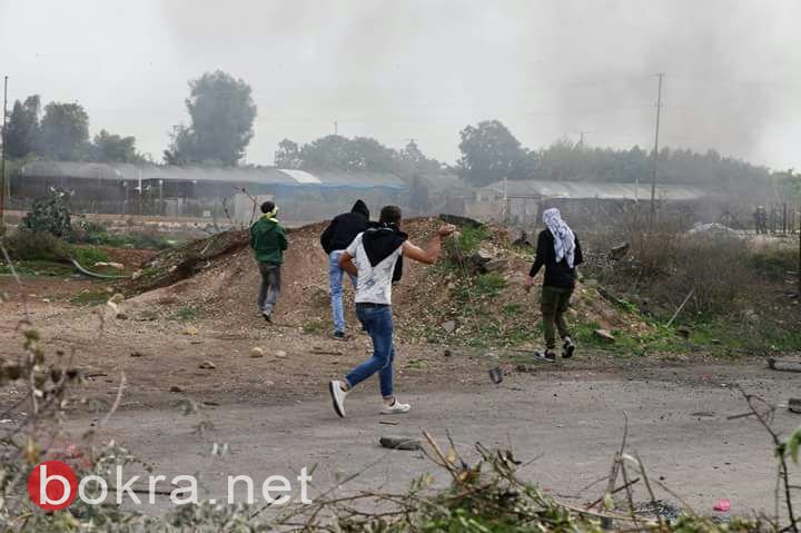 بالصور:شهيدان و92 جريحاً بالرصاص في مواجهات مع الاحتلال بقطاع غزة-30