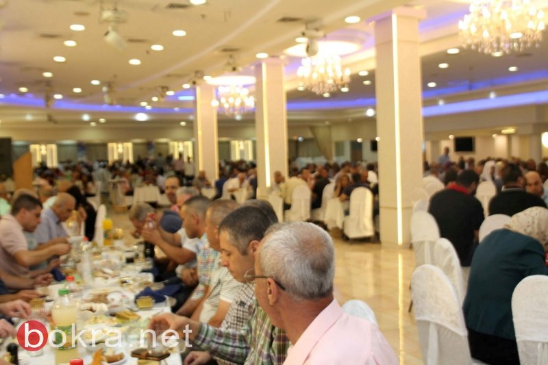 بنك لئومي يستضيف زبائنه التجاريين في إفطارات رمضانية -11