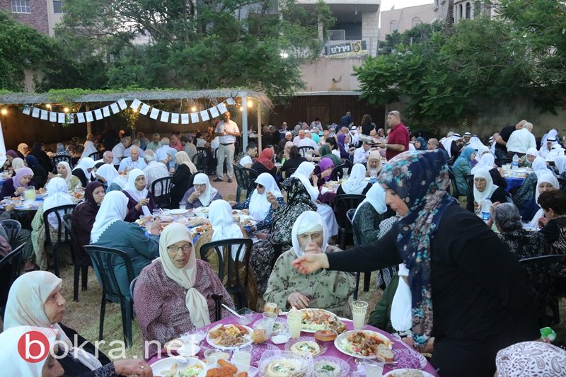 سخنين : افطار رمضاني في المركز اليومي للمسن بمشاركة مسنين من المنطقة وبرعاية شركة اوسم-11