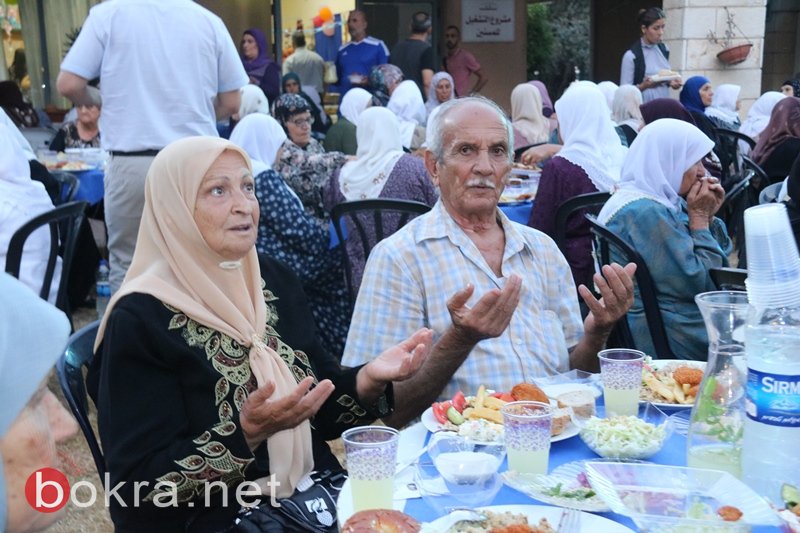 سخنين : افطار رمضاني في المركز اليومي للمسن بمشاركة مسنين من المنطقة وبرعاية شركة اوسم-32