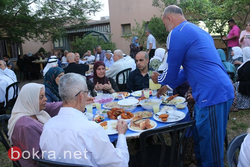 سخنين : افطار رمضاني في المركز اليومي للمسن بمشاركة مسنين من المنطقة وبرعاية شركة اوسم-46