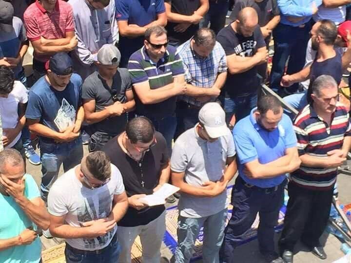 الشاب المسيحي الذي شارك بصلاة الجمعة في القدس: نقف معًا ضد المعتدين، ونعتز بأقصانا-0