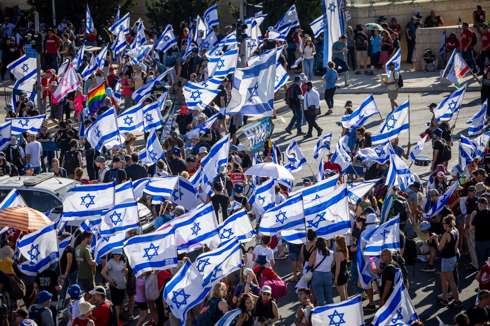 الآلاف في تل أبيب دعمًا لـ "التعديلات القضائية"-2