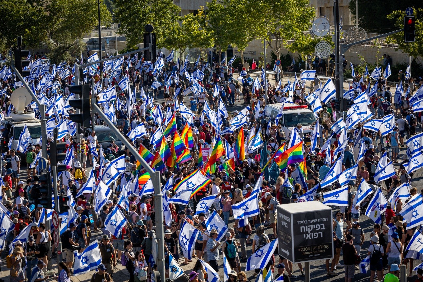 الآلاف في تل أبيب دعمًا لـ "التعديلات القضائية"-3