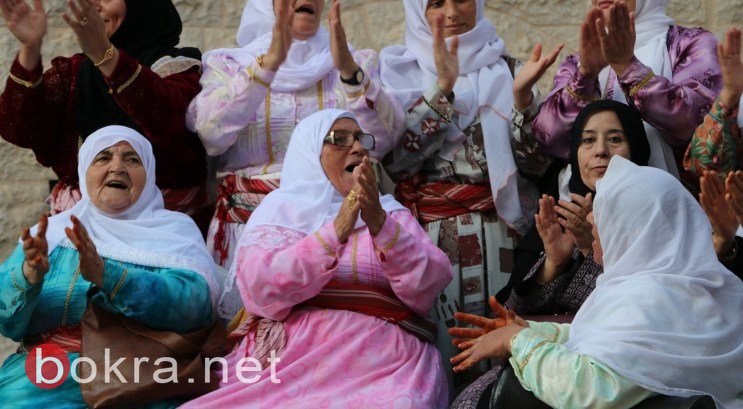 بالصور ... عرس فلسطيني وسط مدينة نابلس-16