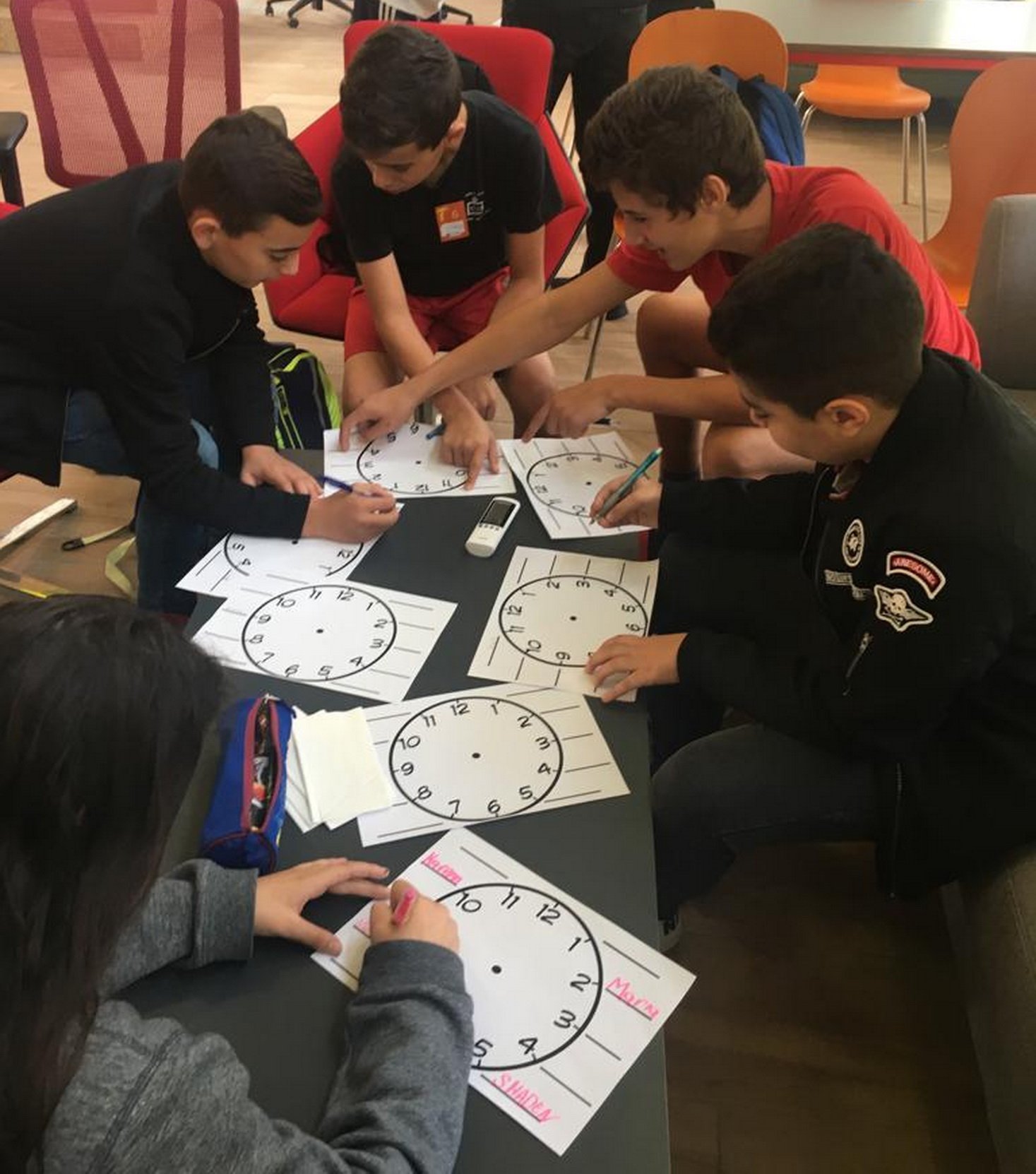 ‏  تعزيز الحياة المشتركة بالجلبوع: طلاب عرب ويهود يتعلمون الانجليزية معًا-1