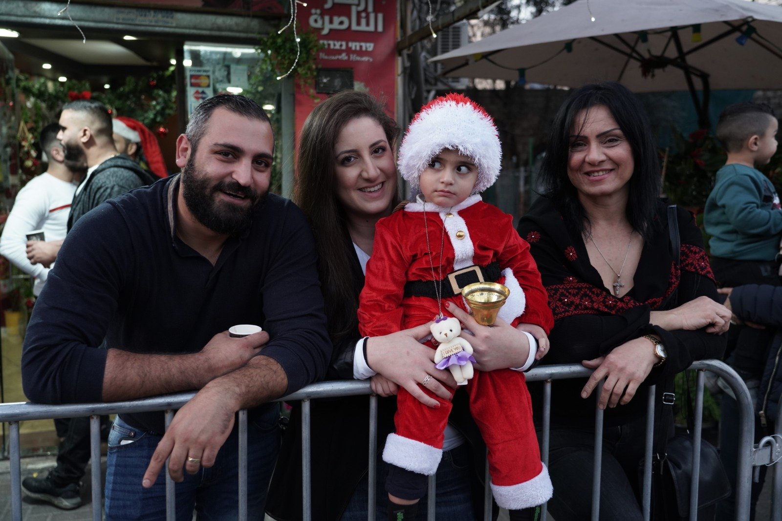 بالصور: "بكرا" يرصد فرحة استقبال الميلاد في الناصرة -125