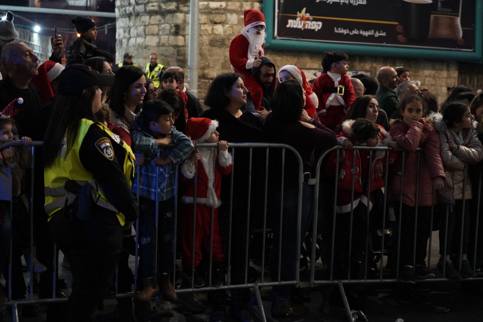 بالصور: "بكرا" يرصد فرحة استقبال الميلاد في الناصرة -166