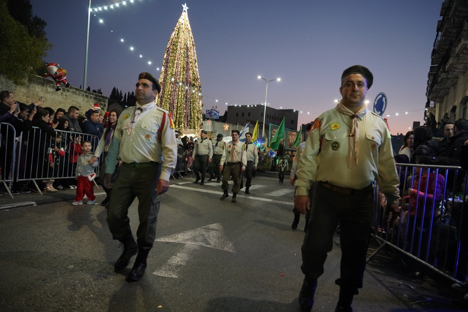 بالصور: "بكرا" يرصد فرحة استقبال الميلاد في الناصرة -171