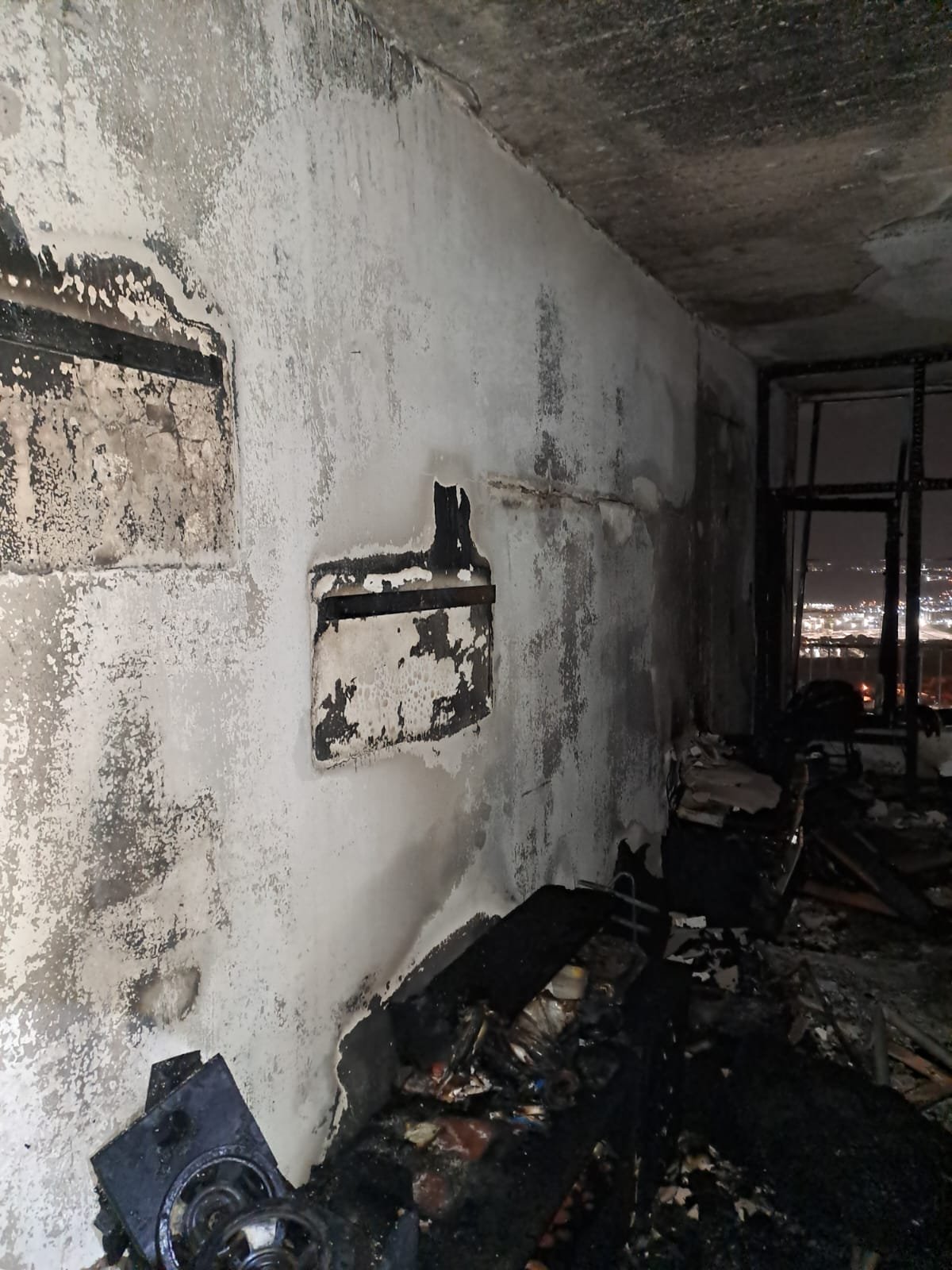 حيفا: اصابة شخص جراء اندلاع حريق في شقة سكنية-1