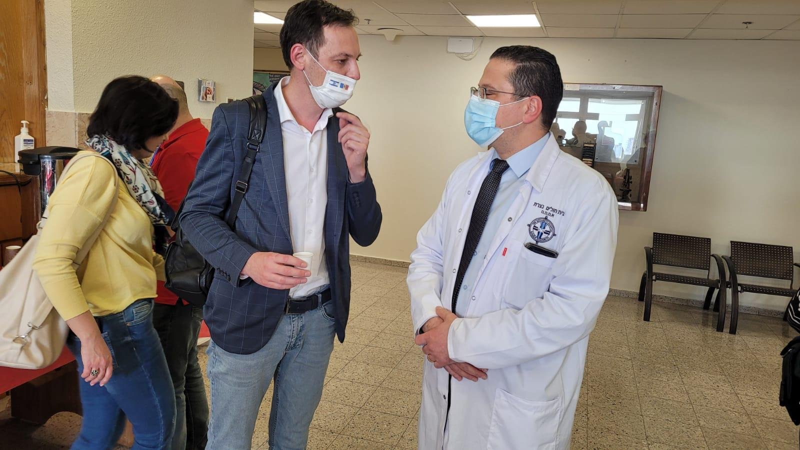 كبار المسؤولين في منظمة الصحة العالمية (WHO) ووزارة الصحة في مولدوفا يزورون مستشفى الناصرة-الإنجليزي-2