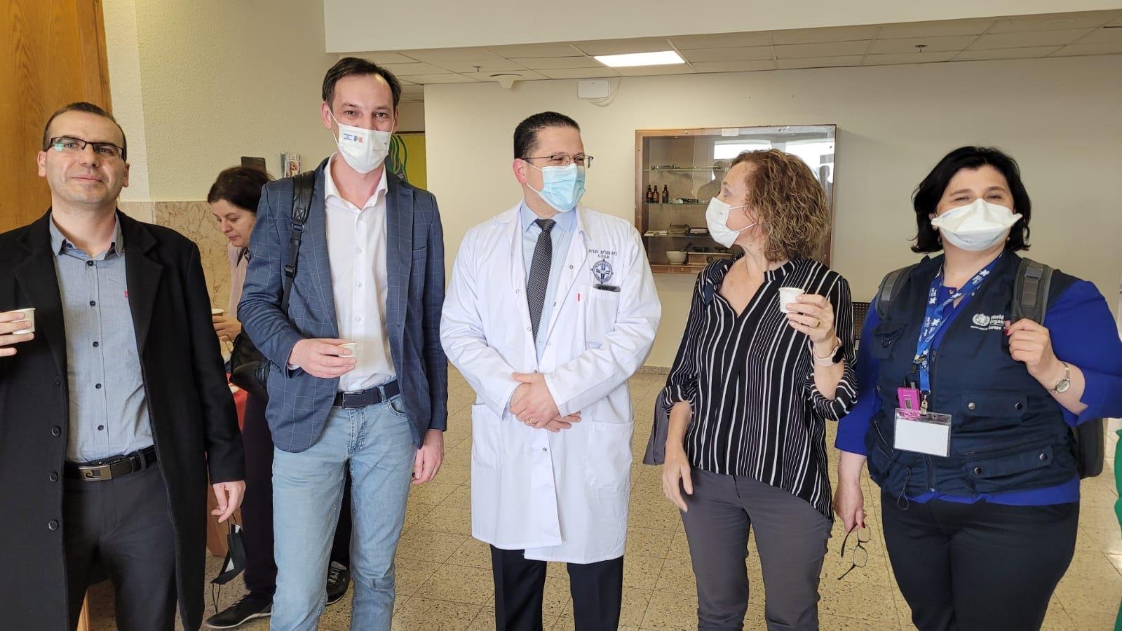 كبار المسؤولين في منظمة الصحة العالمية (WHO) ووزارة الصحة في مولدوفا يزورون مستشفى الناصرة-الإنجليزي-5