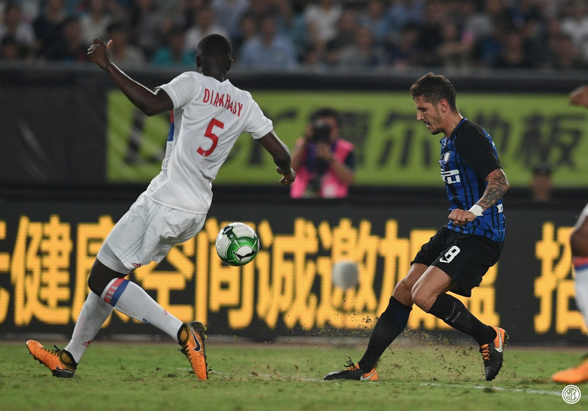 أفاعي ميلانو تلدغ "الأسد" الفرنسي في كأس الأبطال الودّي-0