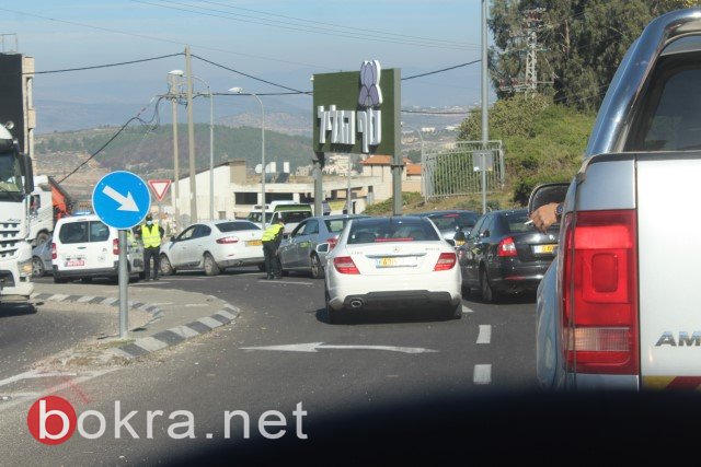 الشرطة تتسبب باختناقات مرورية في محيط الناصرة.. لكن الدخول للمدينة والخروج منها ممكن ومستمر-16