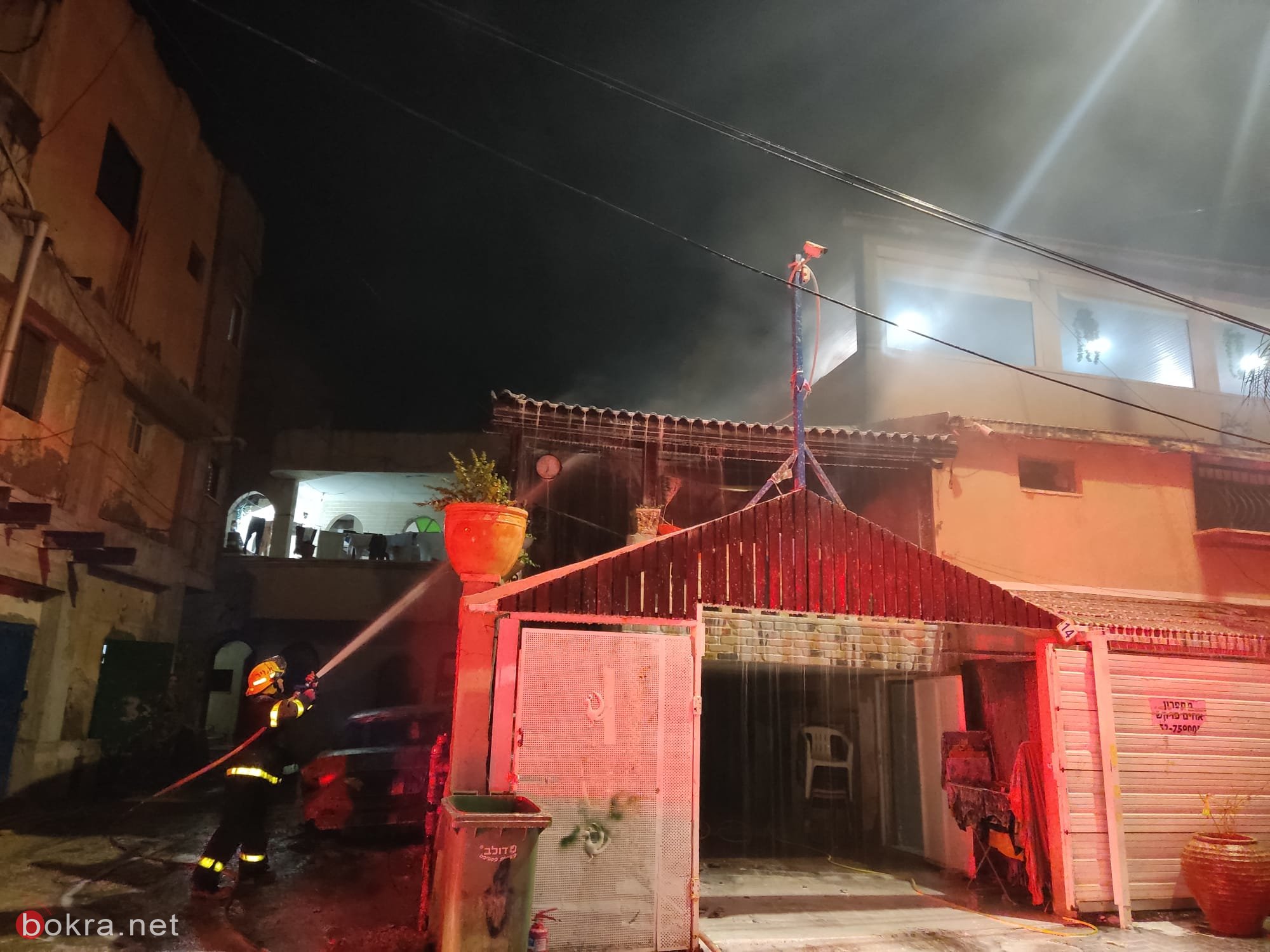 اندلاع حريق بمبنى سكني في جسر الزرقاء-3