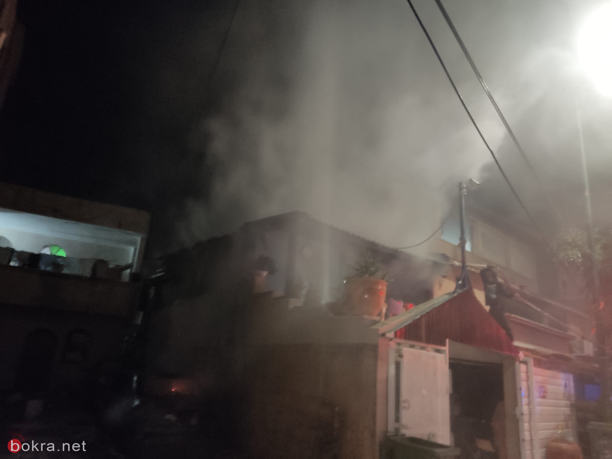 اندلاع حريق بمبنى سكني في جسر الزرقاء-4