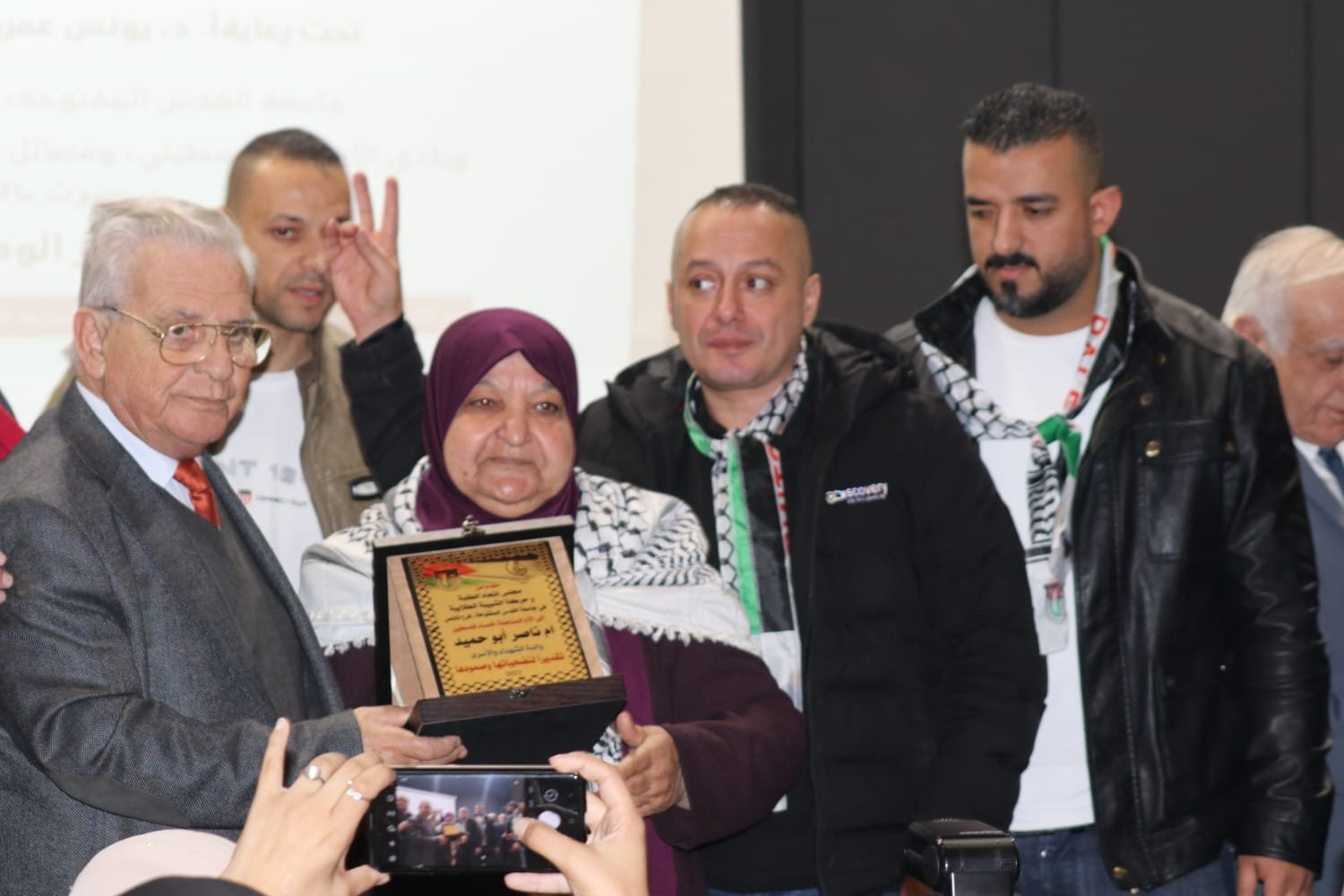 "القدس المفتوحة" تعقد المؤتمر الوطني لدعم الأسرى-16