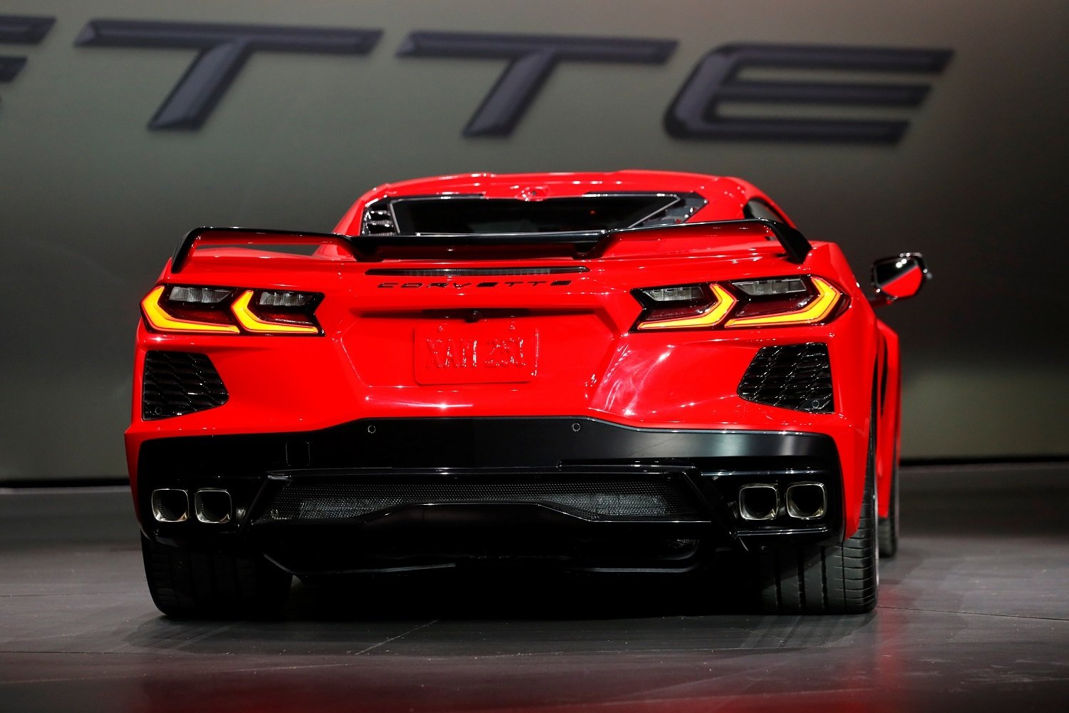 Corvette الجديدة تسجل رقما قياسيا في عالم السرعة-0