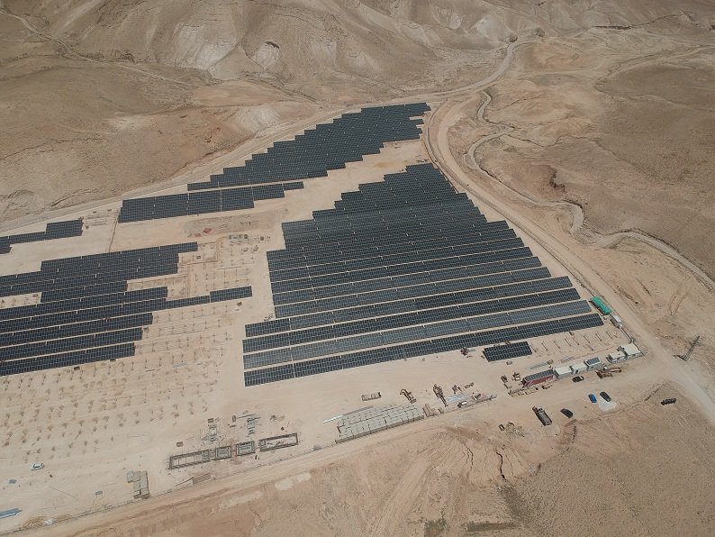 نور أريحا أكبر محطة شمسية فلسطينية محلية-0