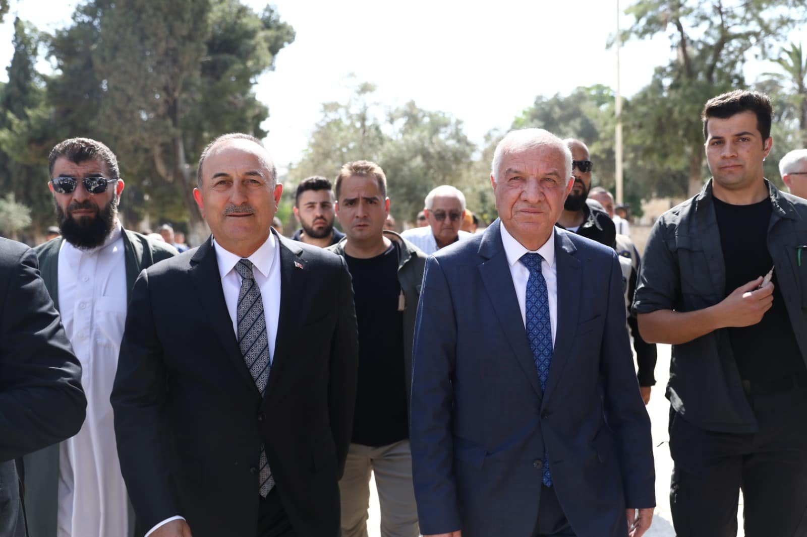 وزير الخارجية التركي مولود اوغلو يزور المسجد الأقصى المبارك-2