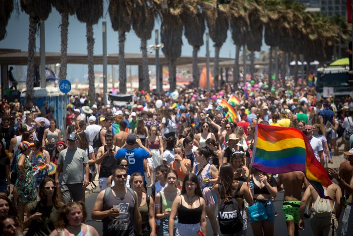 100 ألف مشارك و50 معتقلا في مسيرة المثليين في تل ابيب-5