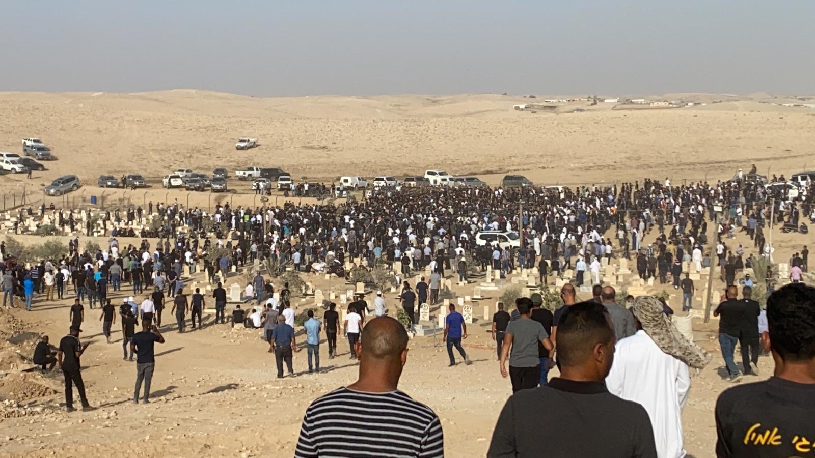 الآلاف من المجتمع العربي يودعون المرحوم النائب سعيد الخرومي-19