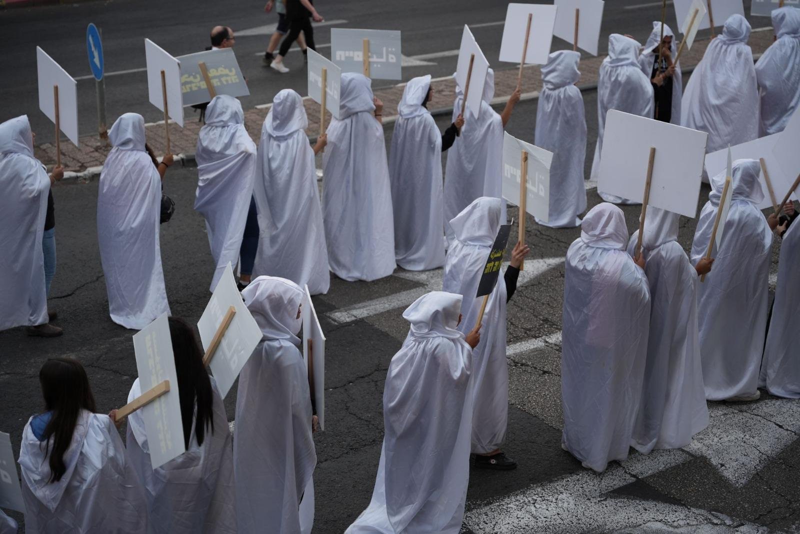 حيفا: اختتام "مسيرة الأموات"- حضور مهيب رافض للعنف والجريمة!-25