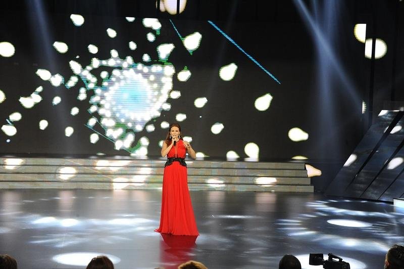 بيرلا حلو تفوز بلقب ملكة جمال لبنان للعام 2017-0