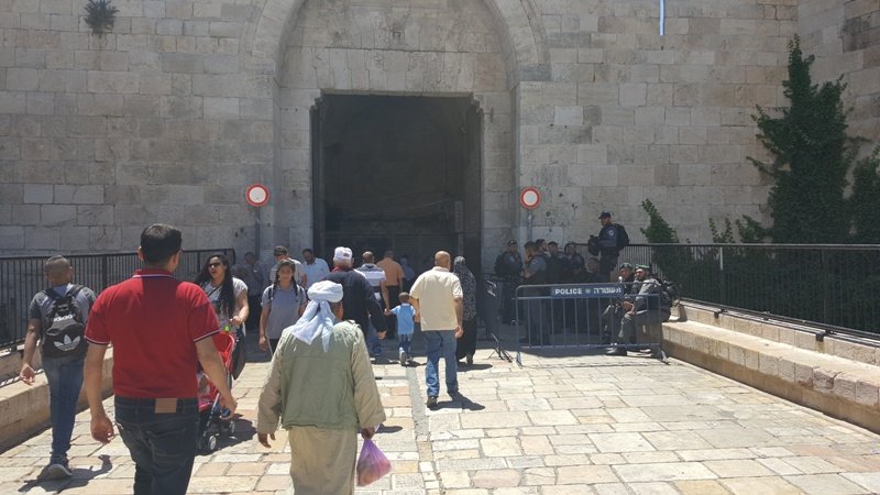 عشية رمضان: الركود يخنق اسواق القدس-1