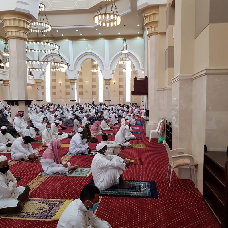السعودية.. أول صلاة جمعة في مساجد مكة بعد تعليق 3 أشهر-1