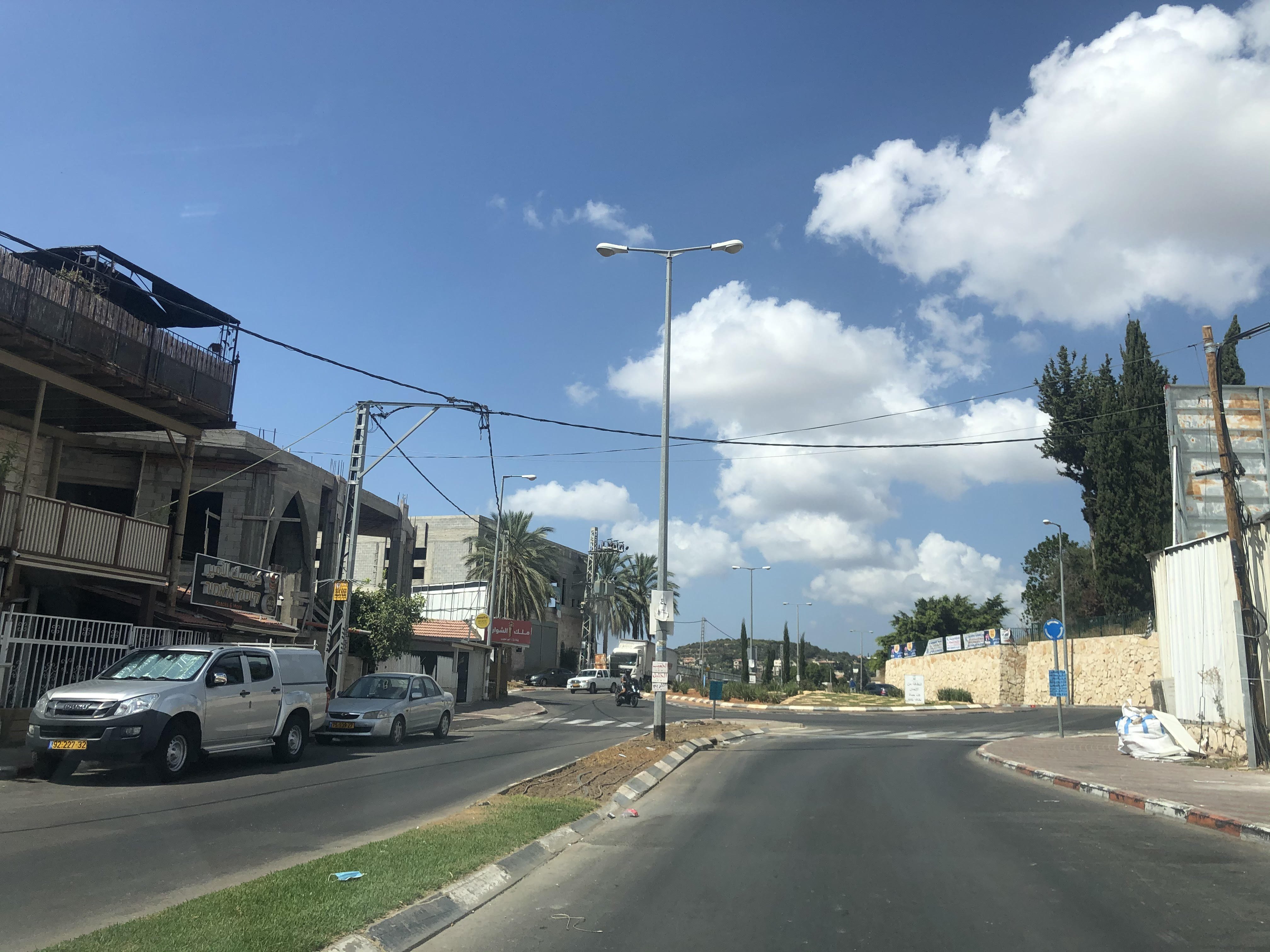 بعد تشديد التقييدات: بلدات وادي عارة تشهد حركة خفيفة للمواطنين والشوارع شبه خالية-0