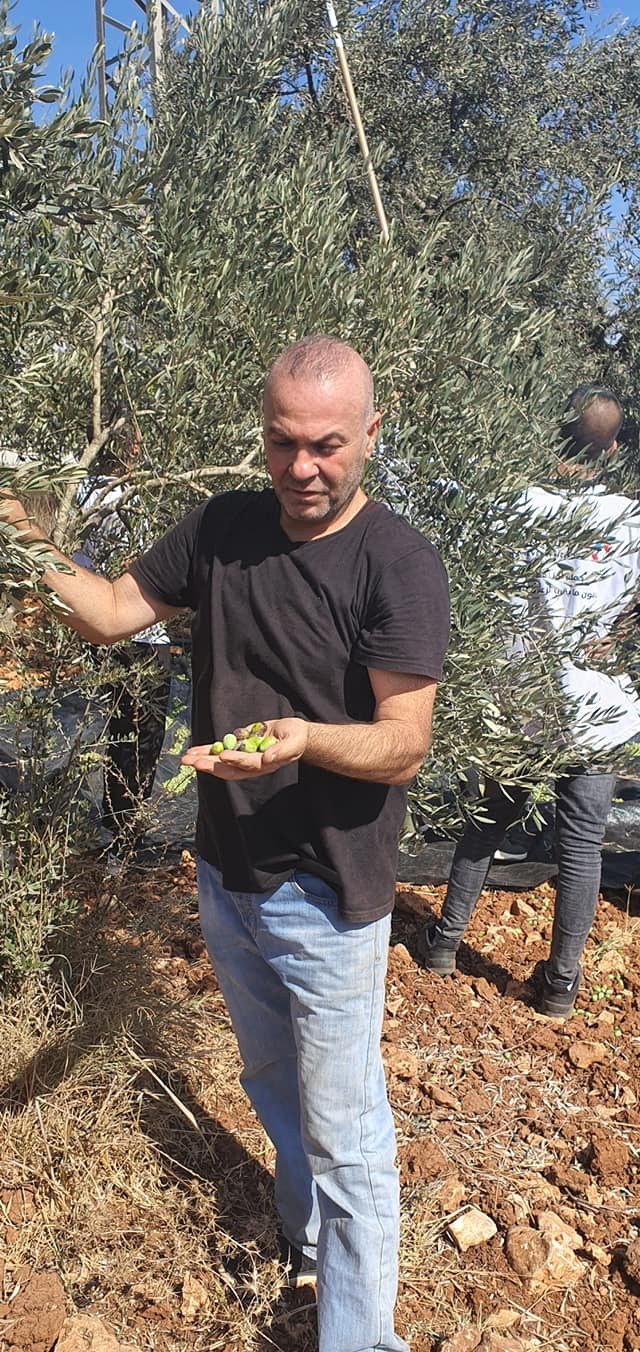 جمعية انماء في حملة " العونة " لمساعدة المزارعين في القدس-23