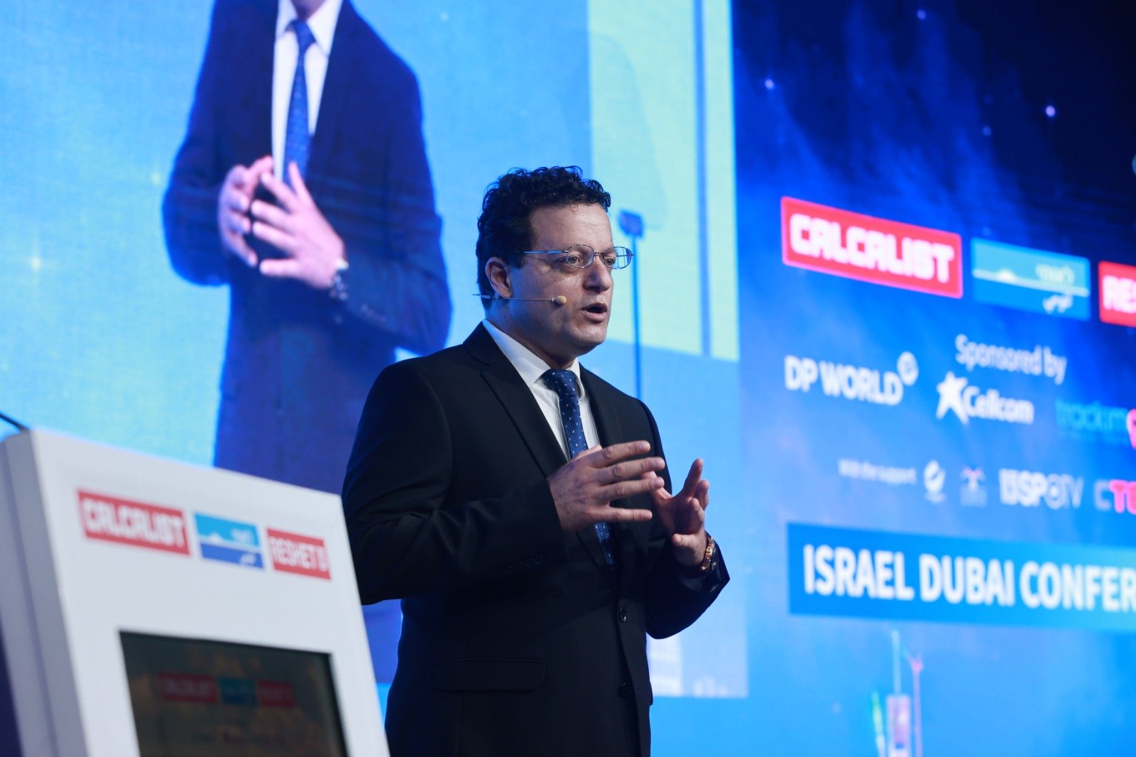د. سامر حاج يحيى رئيس بنك لئومي يفتتح المؤتمر الأول "إسرائيل – دبي": "أينَما حلَّ السلامُ حلَ الاستقرارُ والازدهارُ الاقتصاديُ"-2