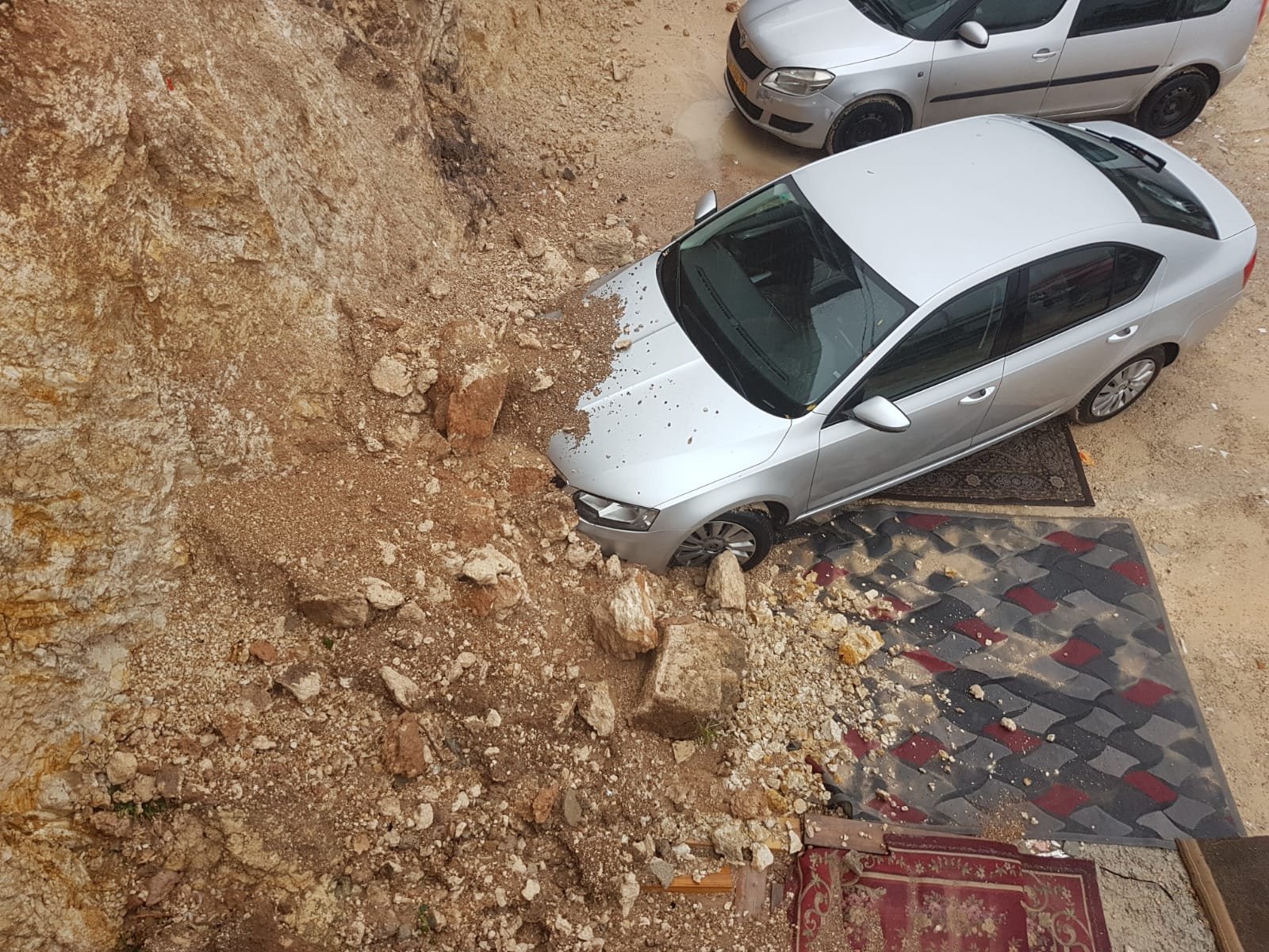 الناصرة: انهيار جدار في حي السلزيان وتحطم مركبة-0