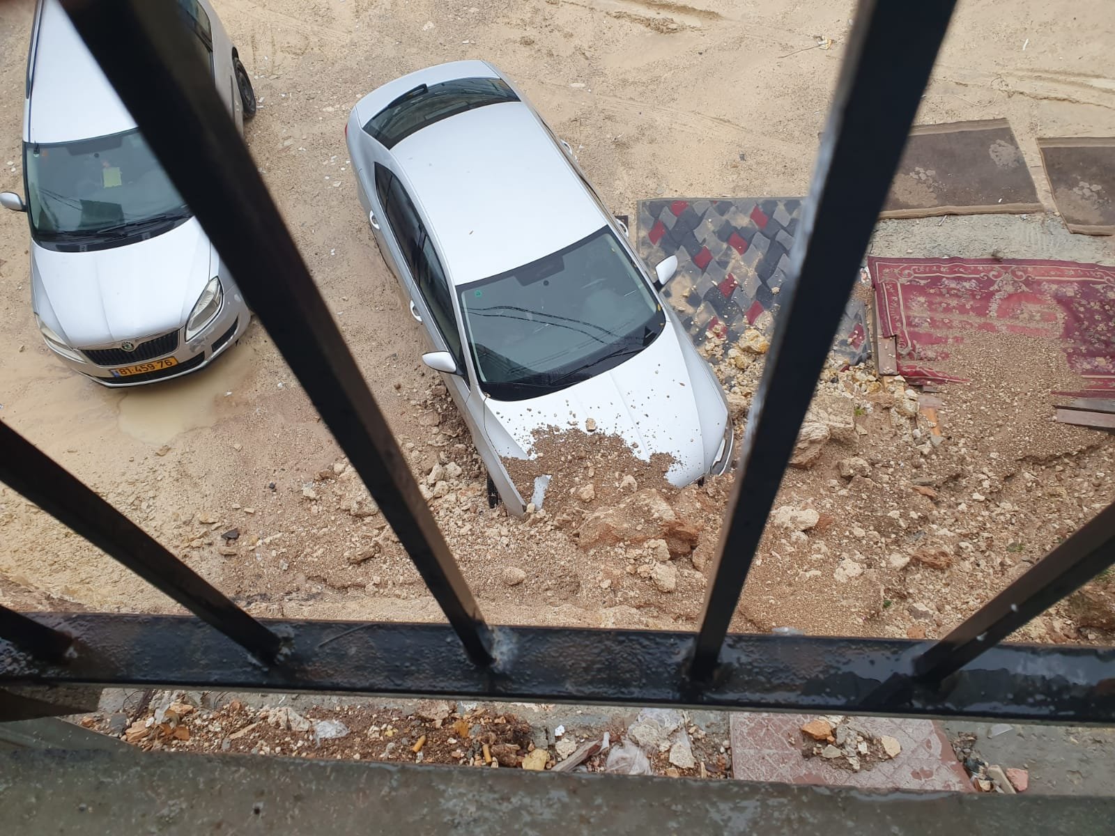 الناصرة: انهيار جدار في حي السلزيان وتحطم مركبة-4