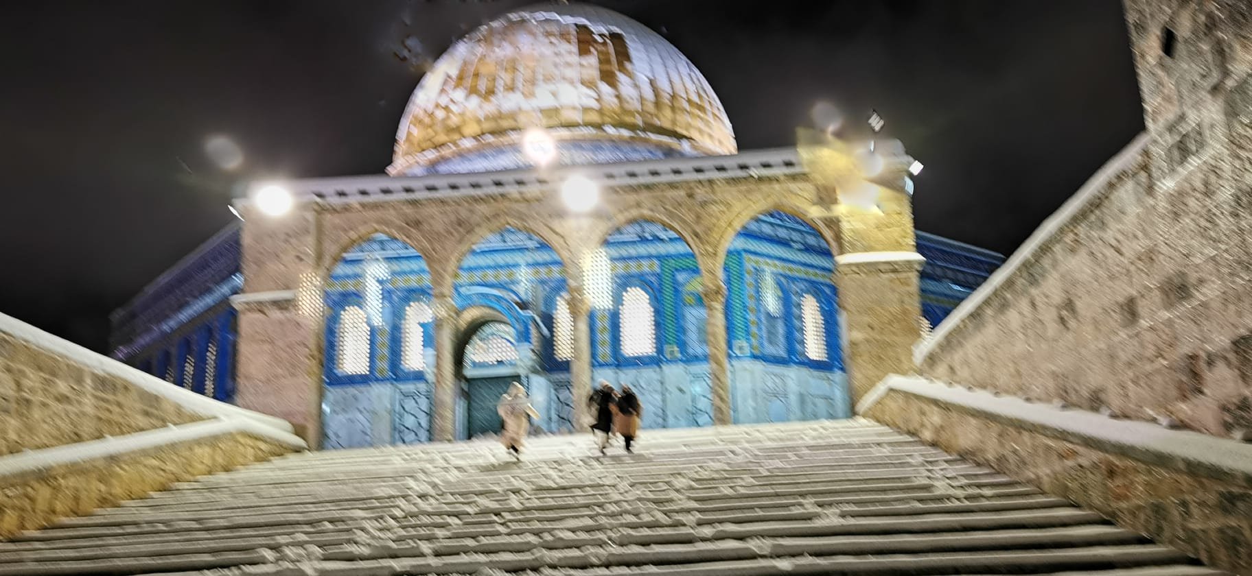 بالصور والفيديو: الثلوج تتراكم في مدينة القدس واحيائها-5