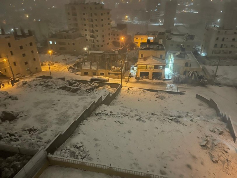 بالصور والفيديو: الثلوج تتراكم في مدينة القدس واحيائها-6