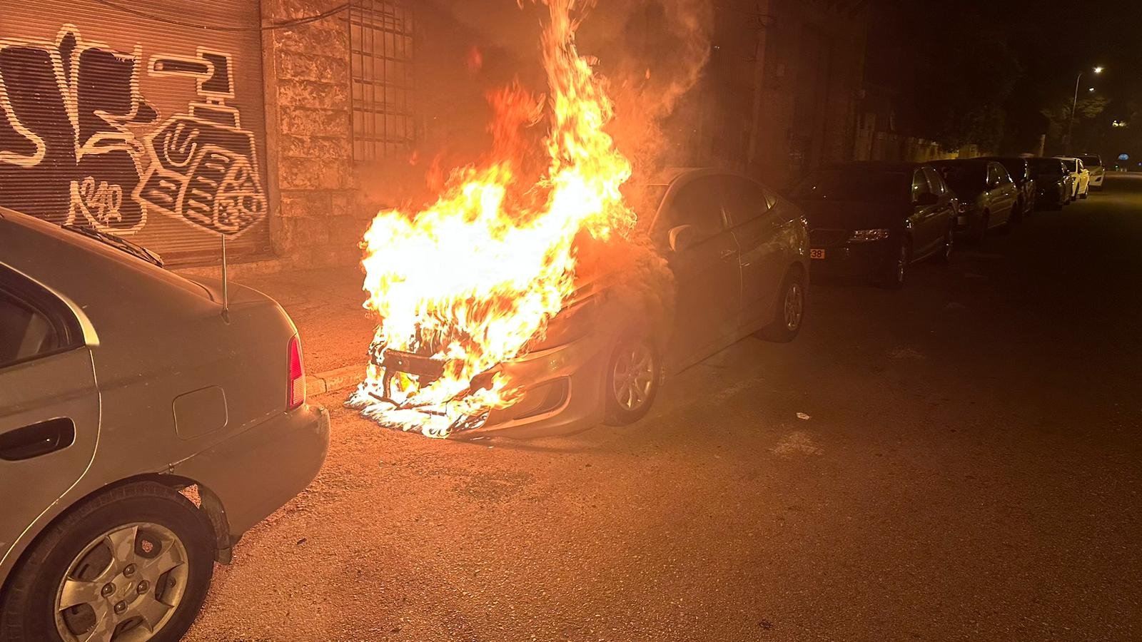 حيفا: احتراق سيارة في  شارع يافا دون وقوع اصابات-1