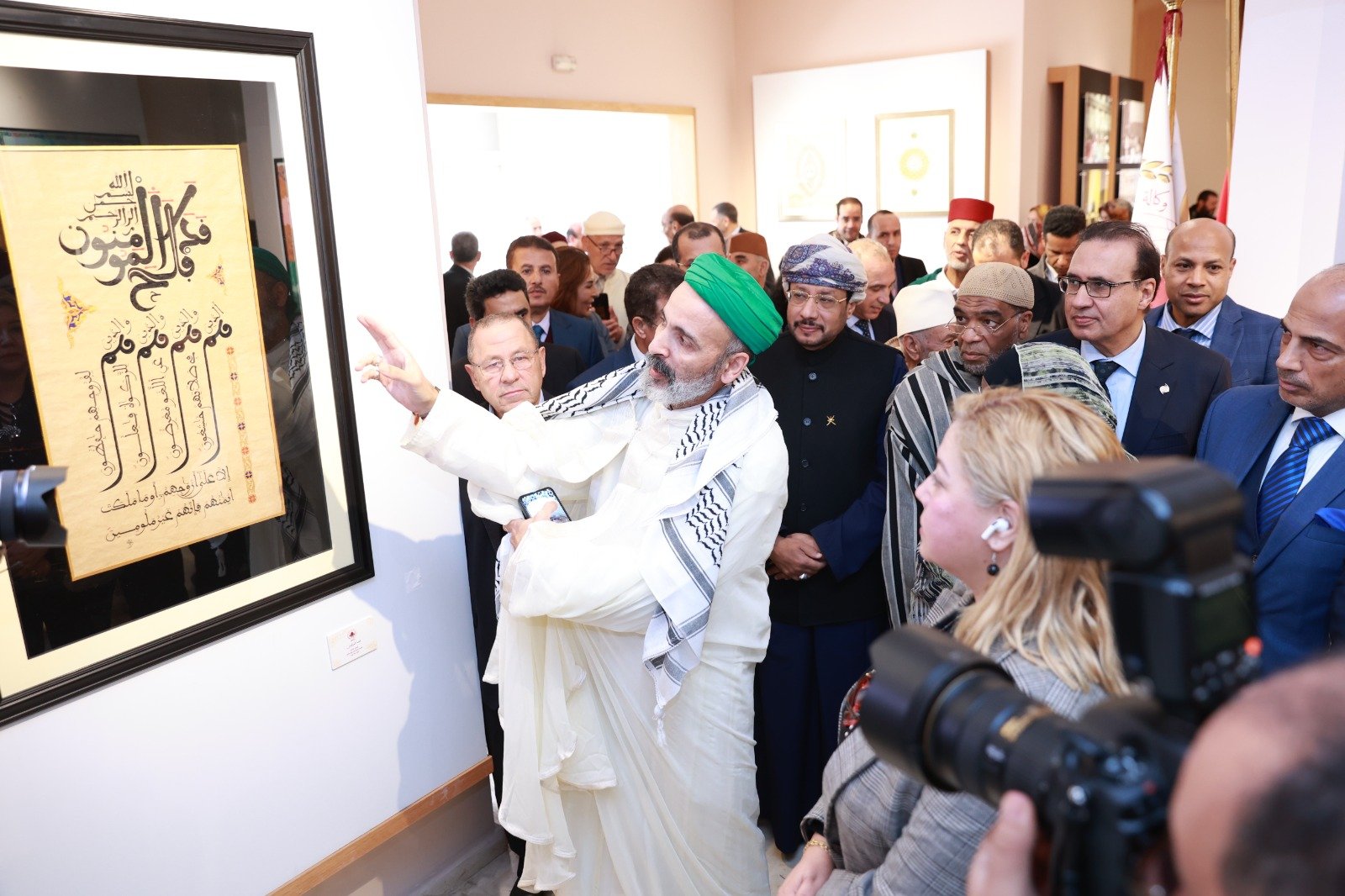 افتتاح معرض "ترانيم الحروف من الأقصى إلى الأقصى"  في مقر وكالة بيت مال القدس-5