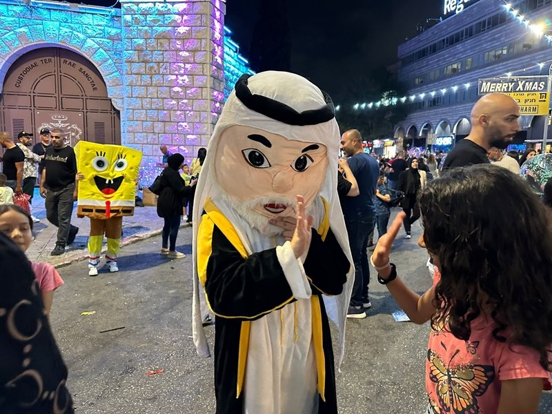 الناصرة تستقبل العيد بمسيرة خاصة-4