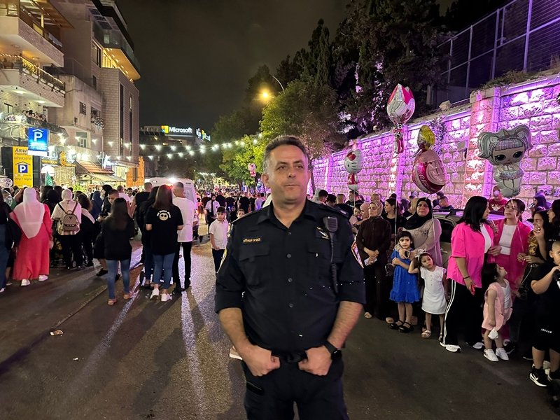 الناصرة تستقبل العيد بمسيرة خاصة-11