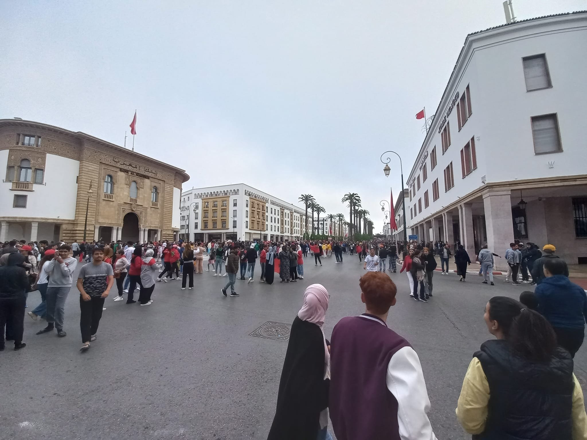 احتفالات عارمة في شوارع المملكة بعد انتصار المنتخب المغربي على بلجيكا‬-4