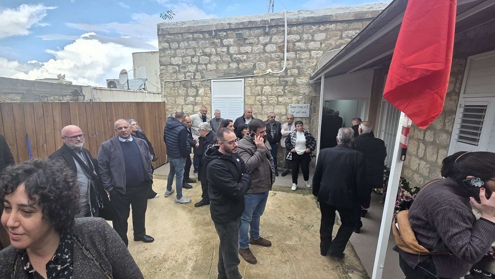 بالرغم من المطر: حيفا تودّع القيادي عصام حنا مخّول “أبو حنا” في جنازة جماهيرية حاشدة-13