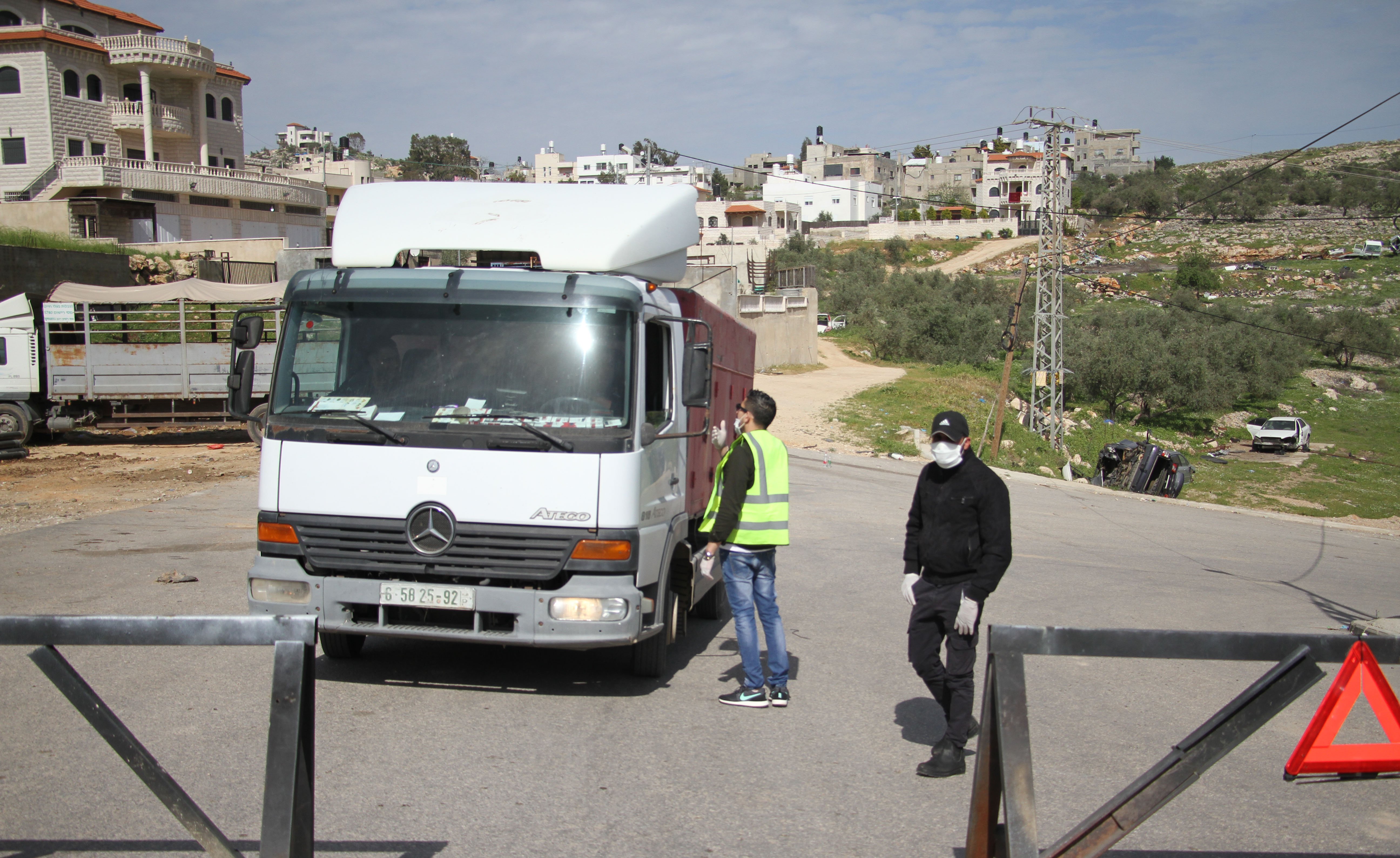 اجراءات فلسطينية مشددة بالضفة لإغلاق "ثغرة إسرائيل" أمام "كورونا"-6